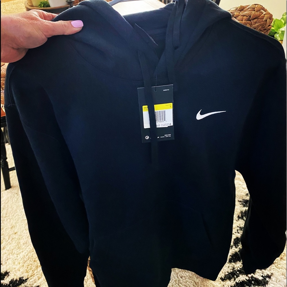 New with tag Men’s NIKE Sweatshirt